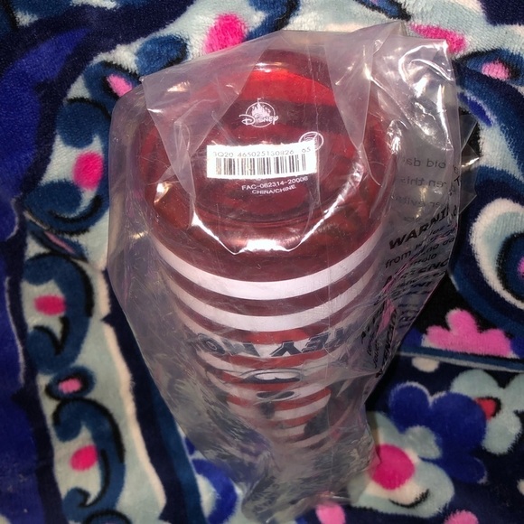 Mickey Mouse American Water Bottle - Picture 6 of 6